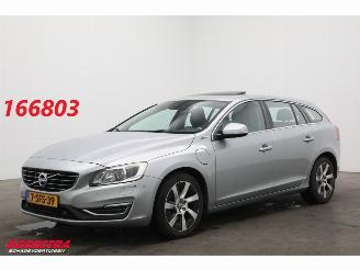 occasion passenger cars Volvo V-60 2.4 D6 AWD Plug-In Hybrid Summum Glasdak Navi Memory Leder SHZ Camera PDC AHK 2013/9