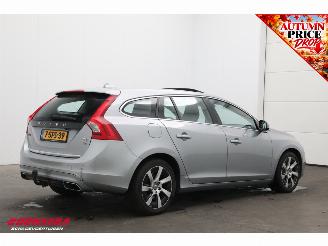 Volvo V-60 2.4 D6 AWD Plug-In Hybrid Summum Glasdak Navi Memory Leder SHZ Camera PDC AHK picture 3