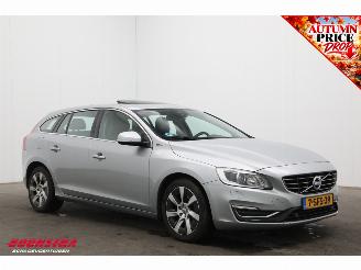 Volvo V-60 2.4 D6 AWD Plug-In Hybrid Summum Pano Navi Memory AHK SHZ Camera PDC Leder picture 2