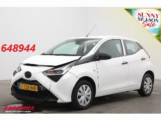 Damaged car Toyota Aygo 1.0 VVT-i x-fun Airco Cruise 2021/6