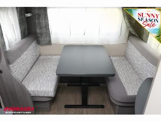 Hobby  460 DL ON TOUR Single Beds Kachel Toilet picture 17
