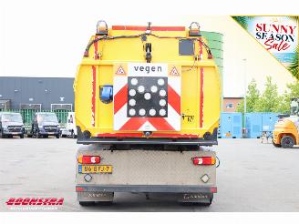 DAF LF 180 Johnston VT651 Kehrmaschine RHD 109.812km! Euro 6 picture 6