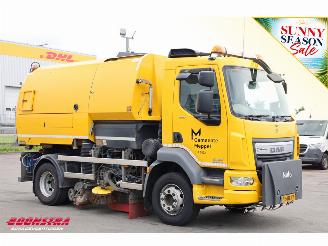 DAF LF 180 Johnston VT651 Kehrmaschine RHD 109.812km! Euro 6 picture 2