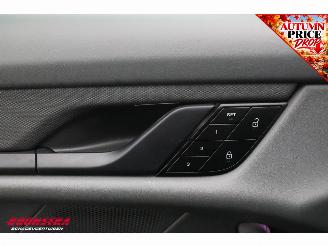 Porsche Taycan 4 93 kWh Pano ACC Virtual Memory Leder SHZ Camera 360° Apple/Android picture 28