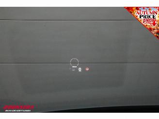 Porsche Taycan 4 93 kWh Pano ACC Virtual Memory Leder SHZ Camera 360° Apple/Android picture 18