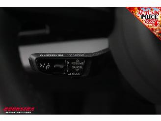 Porsche Taycan 4 93 kWh Pano ACC Virtual Memory Leder SHZ Camera 360° Apple/Android picture 19
