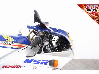 Honda NSR 250 MC18 Rothmans picture 13