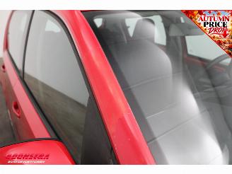 Volkswagen Up! 1.0 move up! 5-drs BlueMotion Airco picture 11