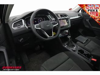 Volkswagen Tiguan 2.0 TSI DSG 4Motion Pano Schuif/kantel ACC Clima Navi SHZ Apple/Android Camera PDC picture 18