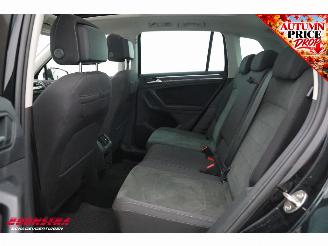 Volkswagen Tiguan 2.0 TSI DSG 4Motion Pano Schuif/kantel ACC Clima Navi SHZ Apple/Android Camera PDC picture 17