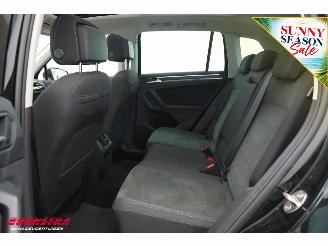 Volkswagen Tiguan 2.0 TSI DSG 4Motion Pano Schuif/kantel ACC Clima Navi SHZ Apple/Android Camera PDC picture 17