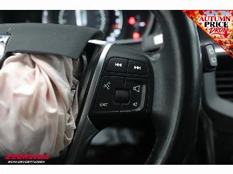 Volvo V-40 2.0 T3 Momentum Navi Cruise SHZ PDC LMV picture 22