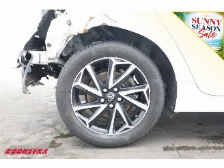 Toyota Yaris 1.5 Hybrid Dynamic ACC Clima SHZ Camera PDC picture 9