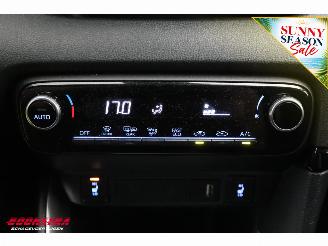 Toyota Yaris 1.5 Hybrid Dynamic ACC Clima SHZ Camera PDC picture 29