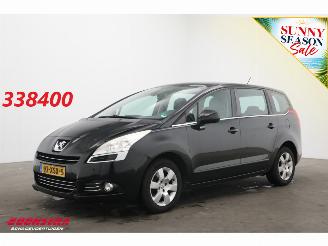 Voiture accidenté Peugeot 5008 1.6 THP Active 7p. Pano Cruise Clima Leder PDC 2012/7