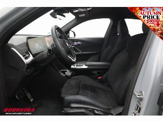 BMW iX2 eDrive20 67 kWh M Sport Edition ACC Navi Clima Leder SHZ Virtual Apple/Android Camera PDC picture 21