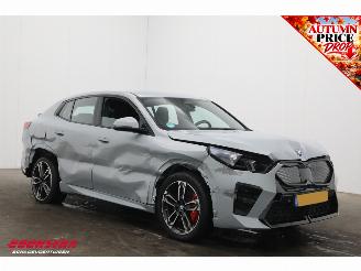 BMW iX2 eDrive20 67 kWh M Sport Edition ACC Navi Clima Leder SHZ Virtual Apple/Android Camera PDC picture 2