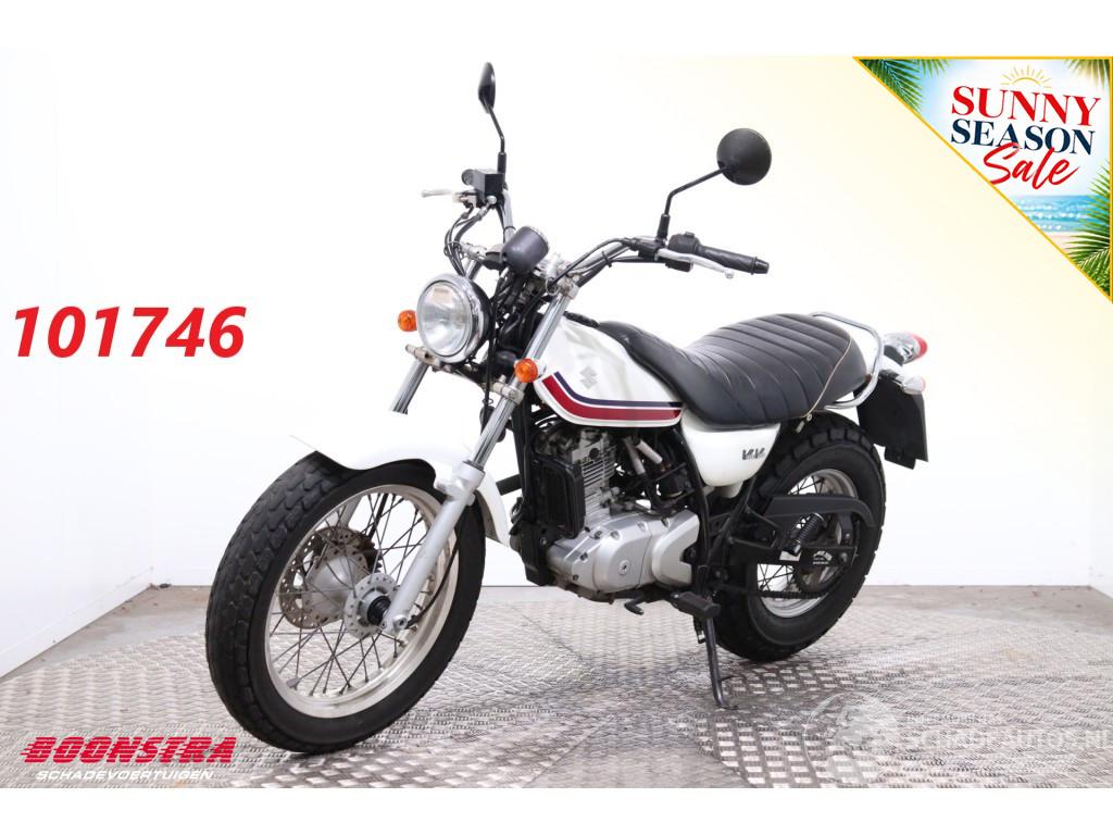 Suzuki VanVan 200cc