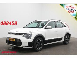 Schadeauto Kia Niro DynamicLine 64.8 kWh ACC Navi Apple/Android Clima Camera PDC AHK 2024/2