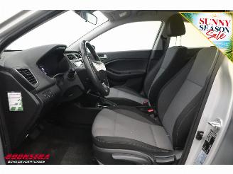 Hyundai I-20 1.0 T-GDI Comfort Cruise SHZ LrHZ Airco Camera PDC Bluetooth picture 18