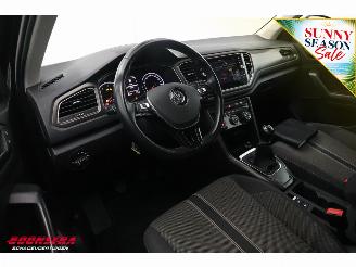 Volkswagen T-Roc 1.5 TSI Sport ACC Navi Airco Virtual Bluetooth AHK picture 18