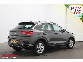 Volkswagen T-Roc 1.5 TSI Sport ACC Navi Airco Virtual Bluetooth AHK picture 3