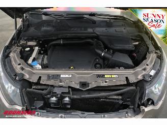 Land Rover Discovery Sport 2.2 TD4 Aut. Unfall 4WD SE Cruise Navi Clima PDC picture 9