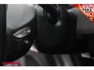 Volvo V-50 1.6 D2 S/S Kinetic Cruise Navi Clima Leder SHZ PDC picture 18