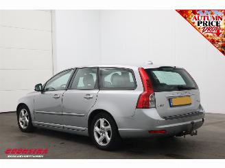 Volvo V-50 1.6 D2 S/S Kinetic Cruise Navi Clima Leder SHZ PDC picture 4