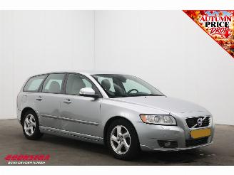 Volvo V-50 1.6 D2 S/S Kinetic Cruise Navi Clima Leder SHZ PDC picture 2