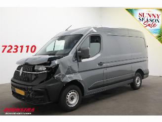krockskadad bil bedrijf Renault Master T35 2.0 dCi 130 L2H2 Start Cruise Airco Camera PDC Bluetooth 2024/11