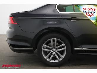 Volkswagen Passat 1.6 TDI Highline R-Line Pano ACC ErgoComf. Apple/Android SHZ AHK picture 8