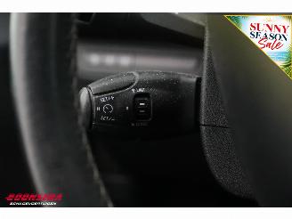 Peugeot 208 1.2 PureTech Allure Apple/Android Navi Clima Cruise Camera 64.916 km! picture 18