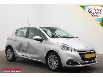 Peugeot 208 1.2 PureTech Allure Apple/Android Navi Clima Cruise Camera 64.916 km! picture 2