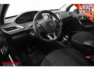 Peugeot 208 1.2 PureTech Allure Apple/Android Navi Clima Cruise Camera 64.916 km! picture 16