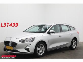 krockskadad bil auto Ford Focus 1.0 EcoBoost Hybrid Trend Edition Business Navi Clima Cruise Camera PDC 2020/9