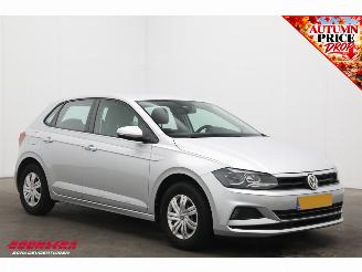 Volkswagen Polo 1.0 MPI Trendline Bluetooth Airco Cruise picture 2