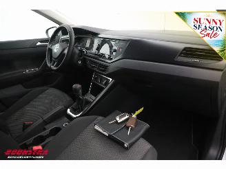 Volkswagen Polo 1.0 MPI Trendline Bluetooth Airco Cruise picture 10