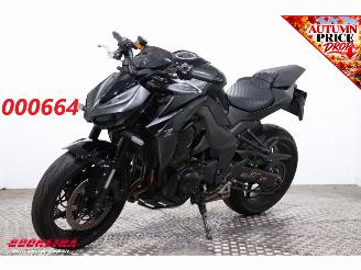 krockskadad bil motor Kawasaki  Z1100 ABS LED Cruise 3.000 km! 2026/3