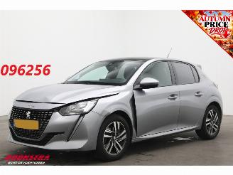 skadebil bedrijf Peugeot 208 1.2 Aut. PureTech Allure Pano Apple/Android Cruise Camera PDC 2019/12