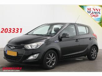 Unfallwagen Hyundai I-20 1.2i i-Deal Airco 128.468 km! 2013/4