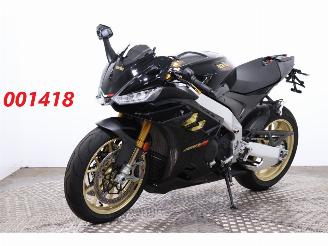 krockskadad bil motor Aprilia RSV4 1100 Factory ABS LED Cruise Quickshift LapTimer 4.235 km! 2022/7