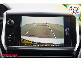 Peugeot 208 1.6 BlueHDi Allure Navi Clima Cruise Apple/Android Camera PDC picture 17