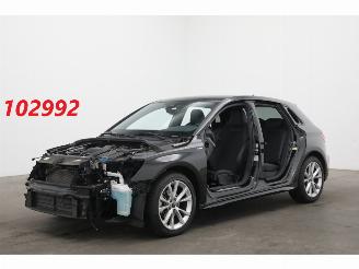 Schadeauto Audi A3 Sportback 30 TFSI AUT S-Line edition Teilediebstahl ACC Clima Navi Virtual PDC 2025/5