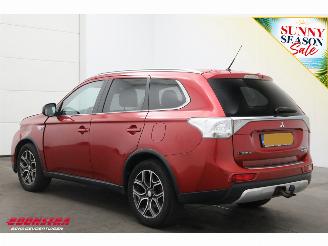 Mitsubishi Outlander 2.0 PHEV 4WD Limited Edition X-Line Schuifdak Leder Navi Clima Cruise Camera AHK picture 4
