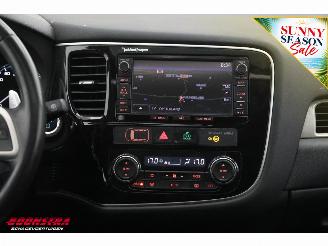 Mitsubishi Outlander 2.0 PHEV 4WD Limited Edition X-Line Schuifdak Leder Navi Clima Cruise Camera AHK picture 13