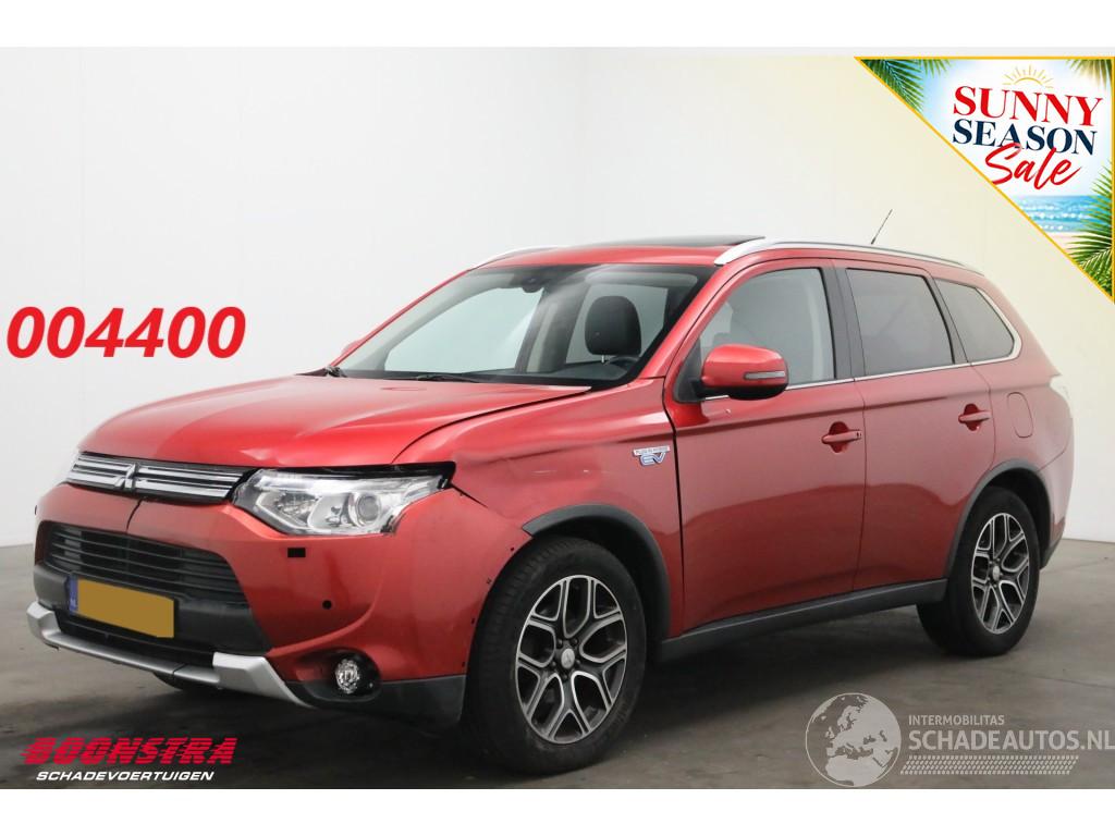 Mitsubishi Outlander 2.0 PHEV 4WD Limited Edition X-Line Schuifdak Leder Navi Clima Cruise Camera AHK