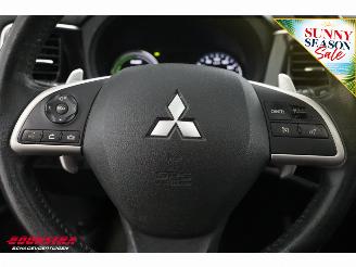 Mitsubishi Outlander 2.0 PHEV 4WD Limited Edition X-Line Schuifdak Leder Navi Clima Cruise Camera AHK picture 18