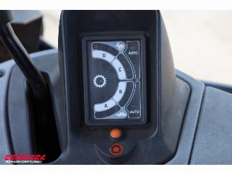 New Holland  T6020 ELITE BY 2012 8.421 Uur picture 11