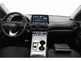 Hyundai Kona EV Fashion 64 kWh Krell HUD ACC Navi Clima Bluetooth Camera PDC picture 12